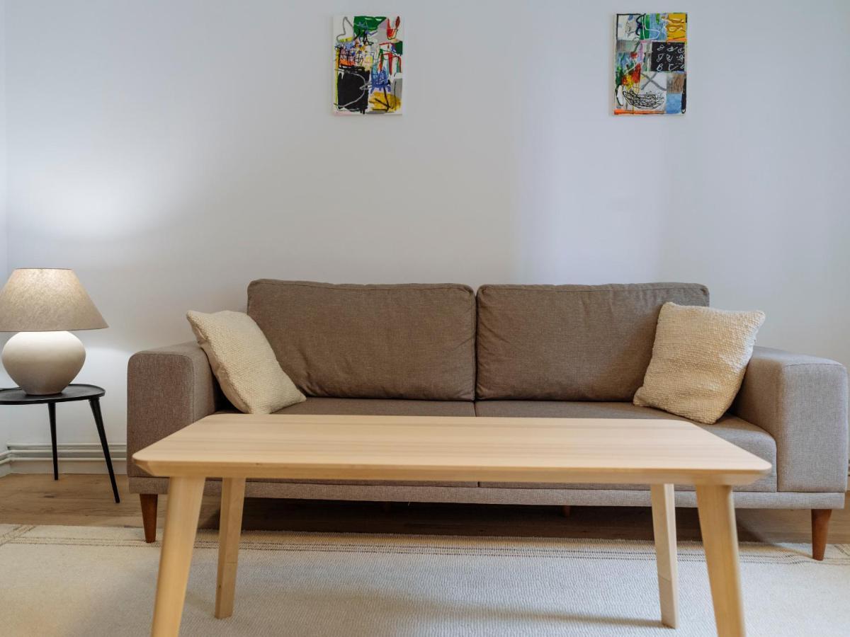 Cozy Central Apartment Near The Forest Braşov Exterior foto