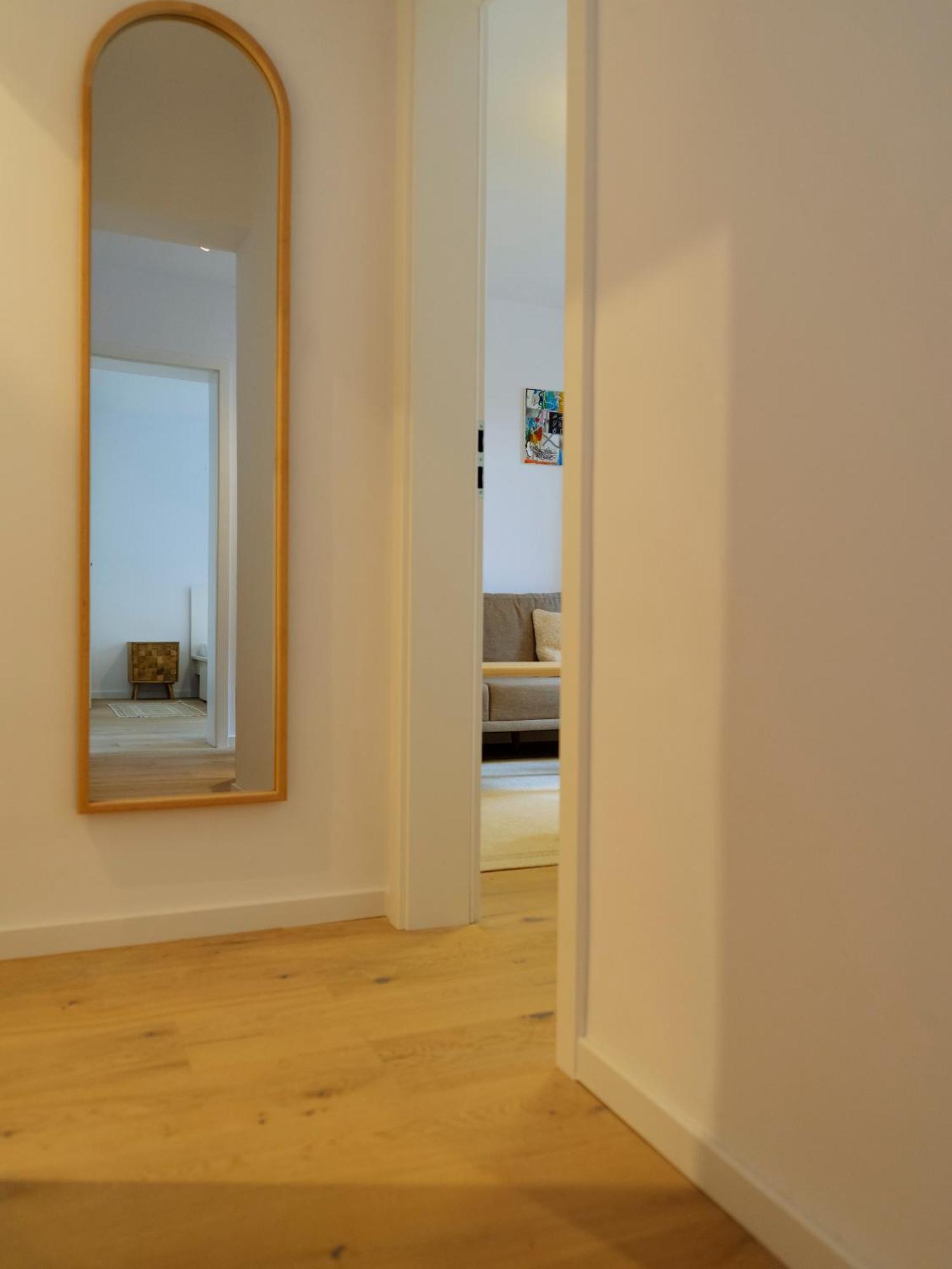 Cozy Central Apartment Near The Forest Braşov Exterior foto